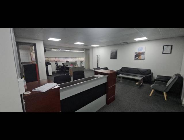 BUSINESS PROPERTY TO RENT IN MIDRIDGE PARK